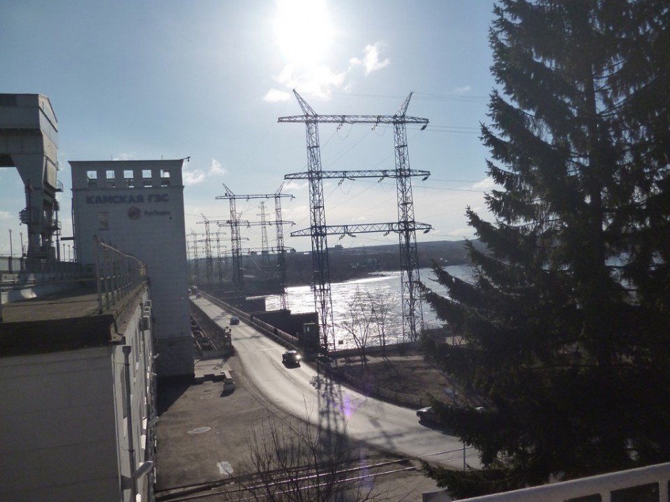Вид на Камскую ГЭС