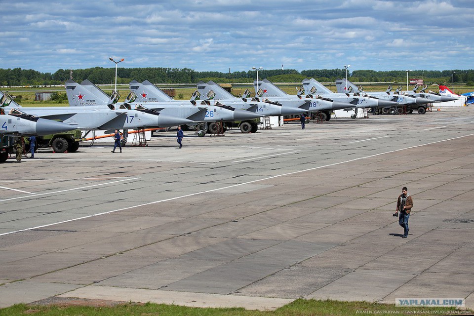 Группа укомплектована истребителями МиГ-31 ...