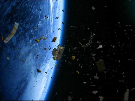 Таинственный фрагмент космического мусора приготовились встретить на Земле
