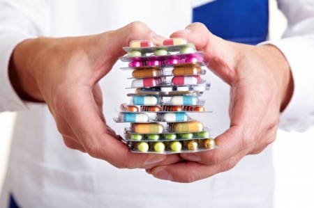 Роскомнадзор решил закрыть 13 онлайн-аптек за торговлю лекарствами