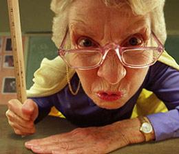 В службе судебных приставов Орджоникидзевского района пенсионерка ногой вышибла дверь