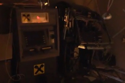 На востоке Москвы с помощью газового баллона взорвали банкомат