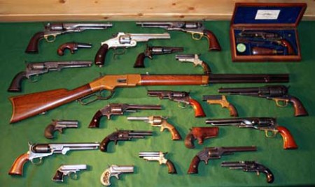 Полицейские арестовали пермяка за антикварное оружие