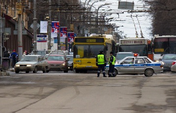 4 и 7 мая будет перекрыто движение по Октябрьской площади