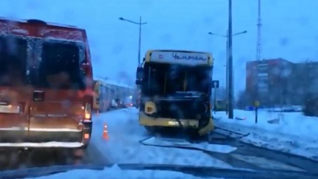 Медики рассказали о состоянии двоих пострадавших в ДТП с автобусами в Перми
