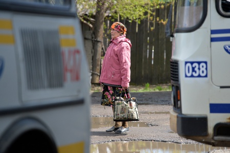 Администрация Перми расторгла контракты с тремя автобусными перевозчиками