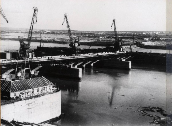 Пропуск весеннего паводка через ГЭС 1953г.
